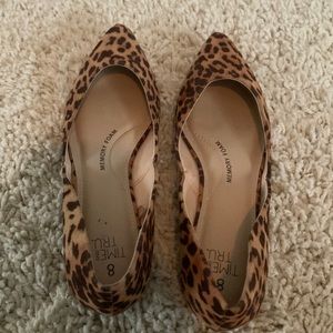 Never worn Animal print flats